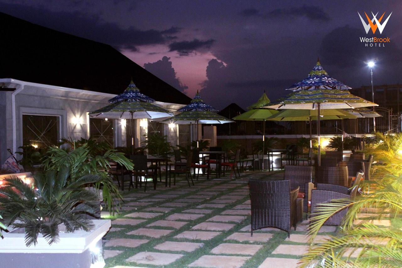 Westbrook Hotel Owerri Exterior photo