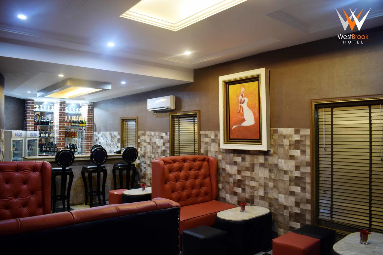 Westbrook Hotel Owerri Exterior photo